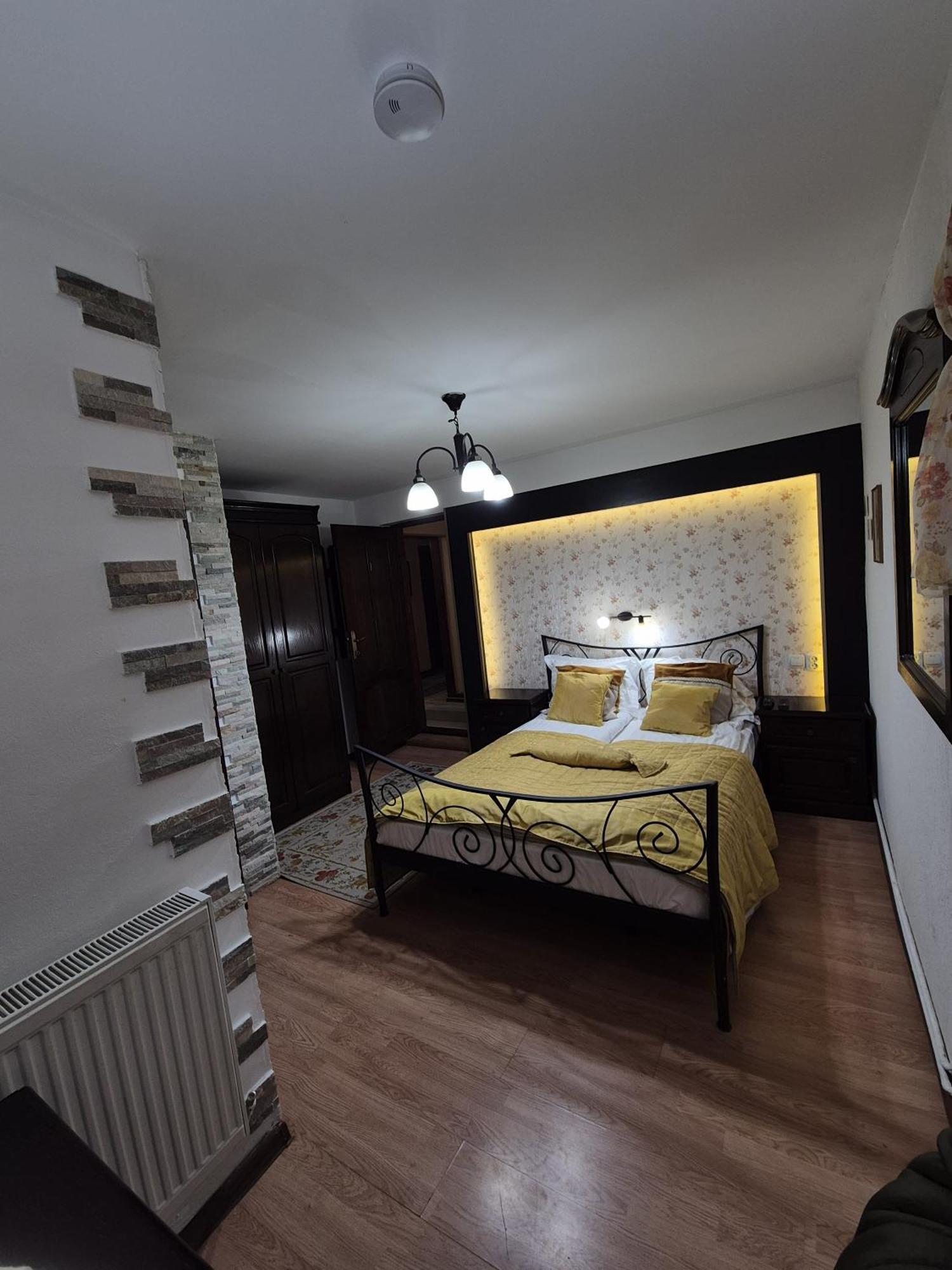 Pensiunea Dumbravita Hotel Rîu de Mori Екстериор снимка